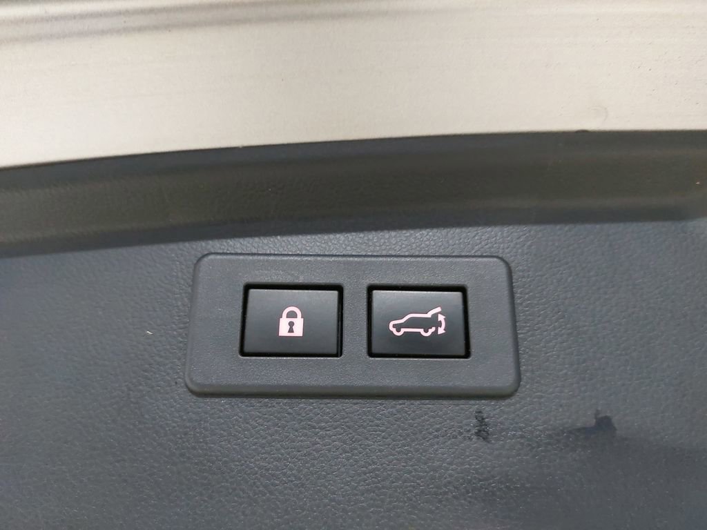 Used 2020 Subaru Outback Limited w/ Popular Package #2 AWD/4WD image 13