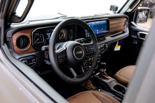 Used 2025 Jeep Gladiator Rubicon w/ Safety Group AWD/4WD image 67