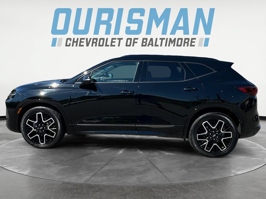 Used 2025 Chevrolet Blazer RS w/ Driver Confidence II Package AWD/4WD image 3