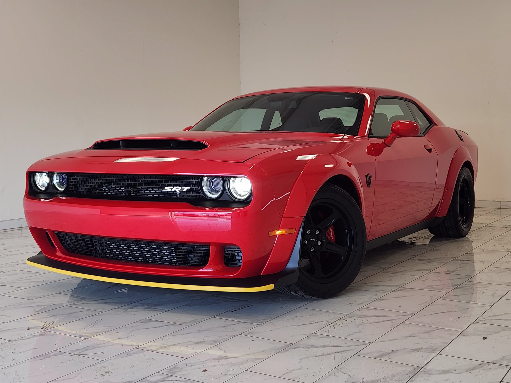 Used 2018 Dodge Challenger SRT Demon RWD image 1