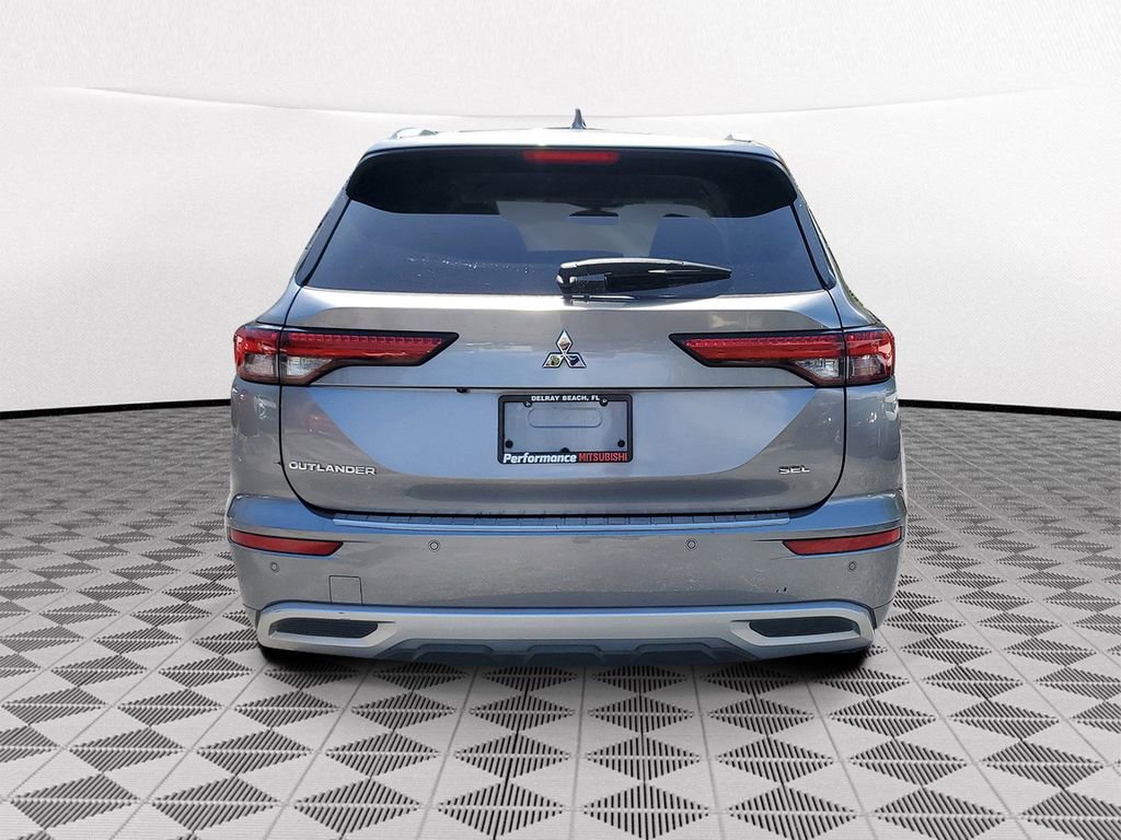 Used 2022 Mitsubishi Outlander SEL image 4