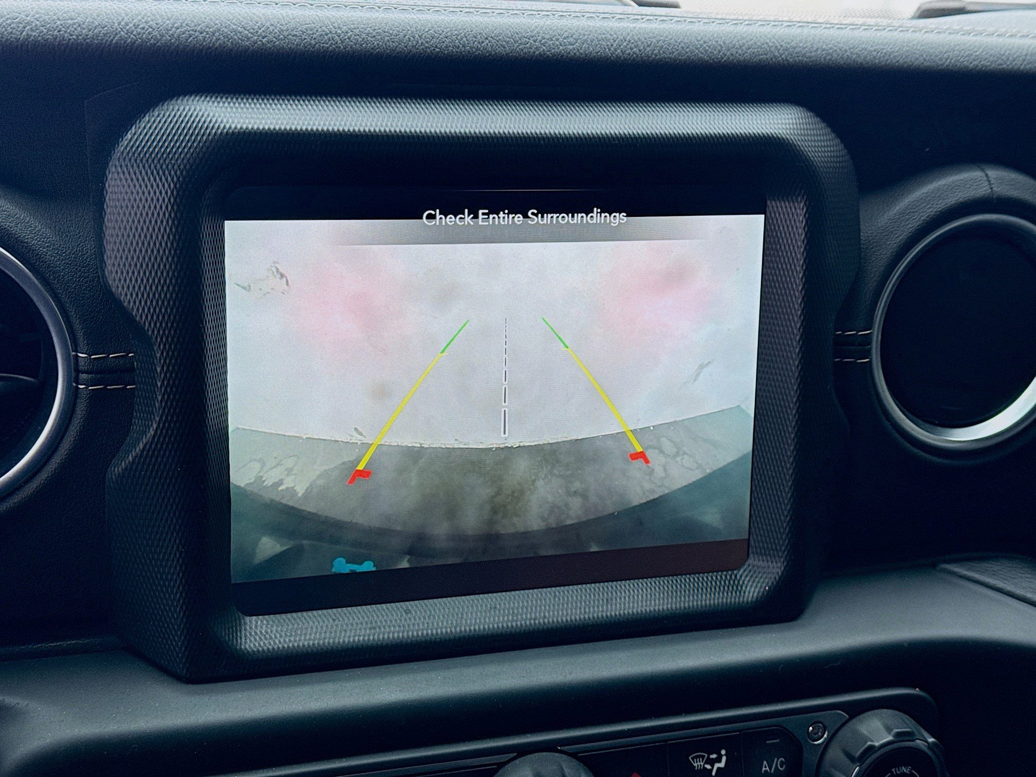 Used 2022 Jeep Wrangler Unlimited Sahara w/ Cold Weather Group image 10