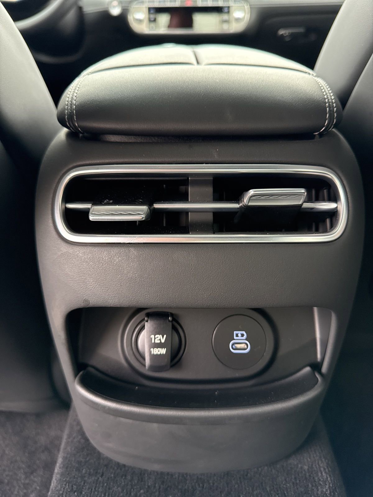 Used 2025 Genesis G90 3.5T image 13