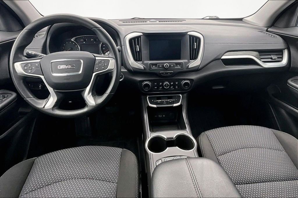 Used 2024 GMC Terrain SLE w/ Driver Convenience Package image 16