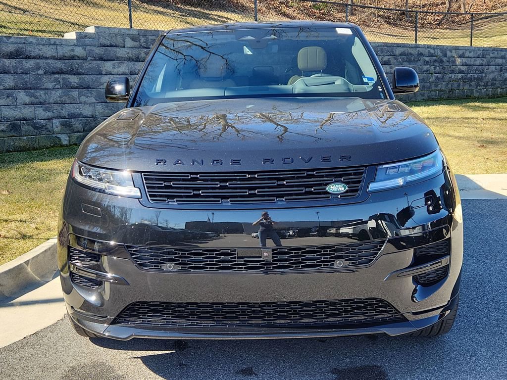 New 2026 Land Rover Range Rover Sport Dynamic SE AWD/4WD image 8