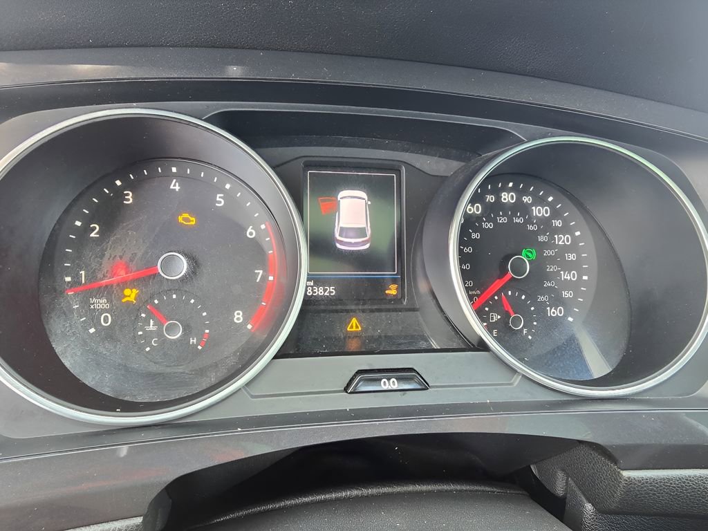 Used 2021 Volkswagen Tiguan SE R-Line image 23