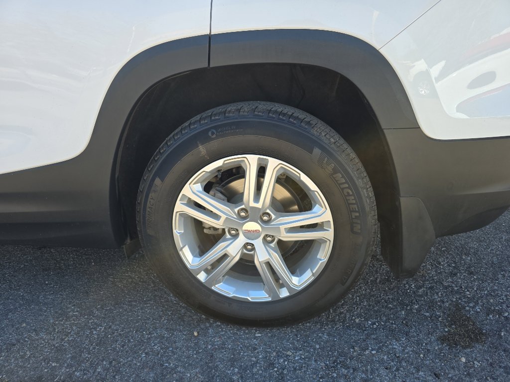 Used 2020 GMC Terrain SLE image 33