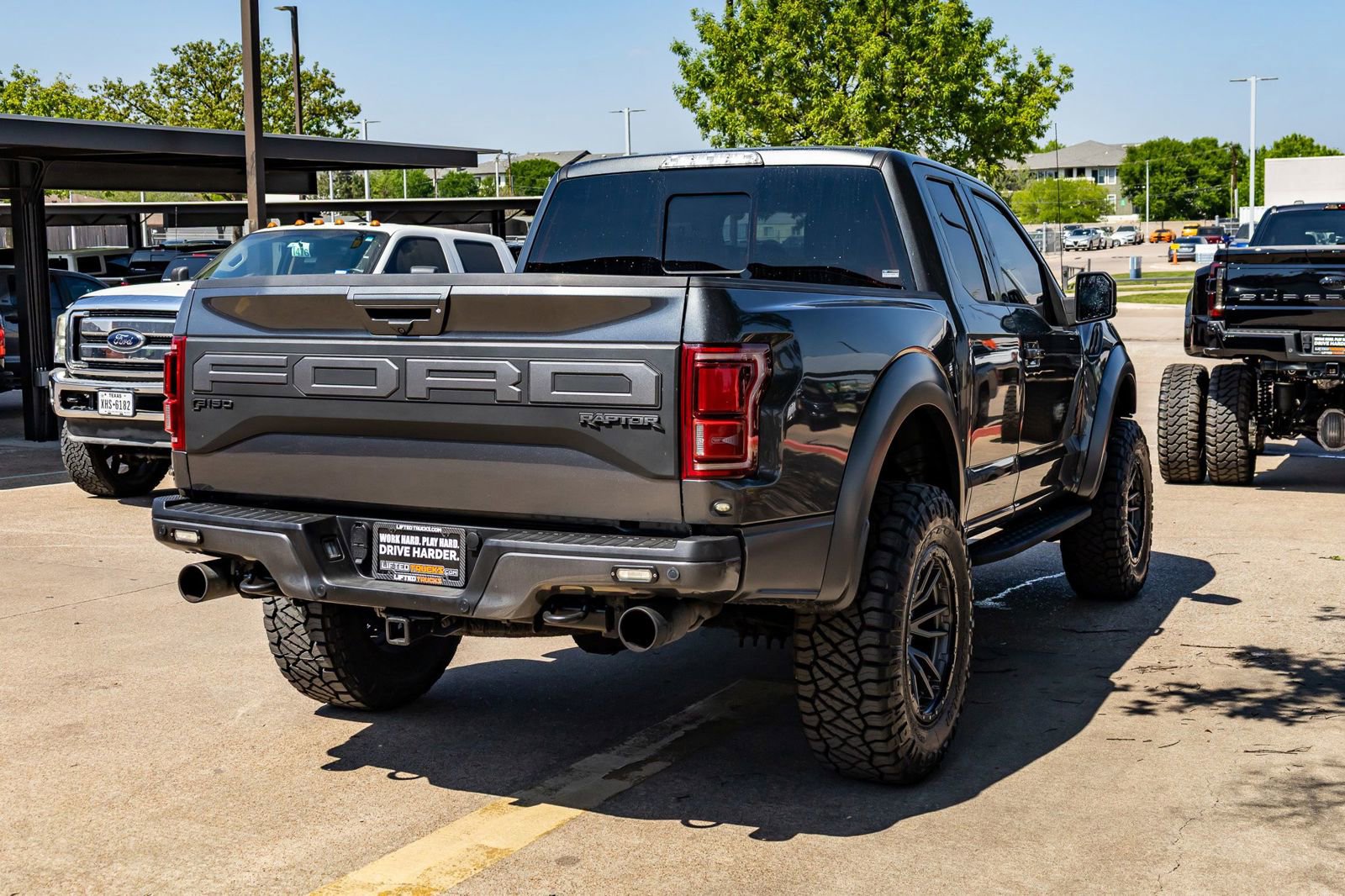Used 2019 Ford F150 Raptor image 9