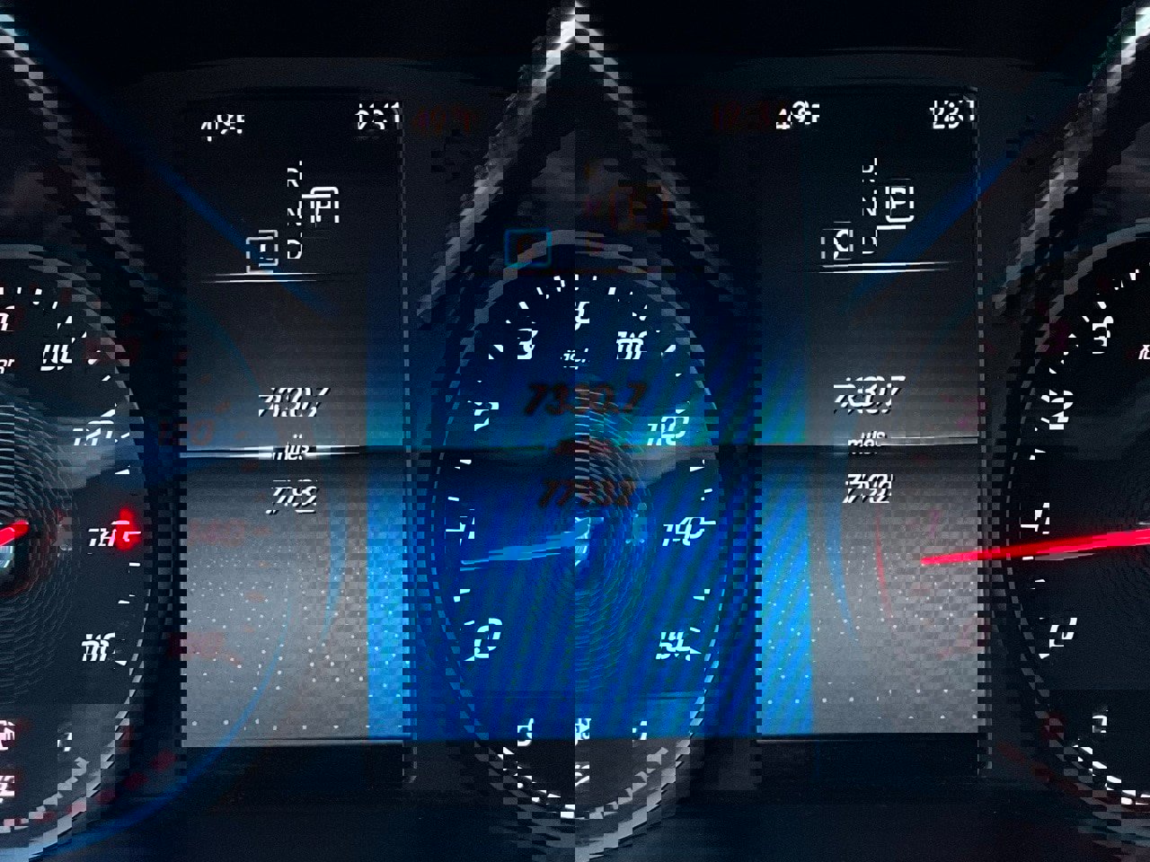 Used 2020 Mercedes-Benz GLC 300 image 44