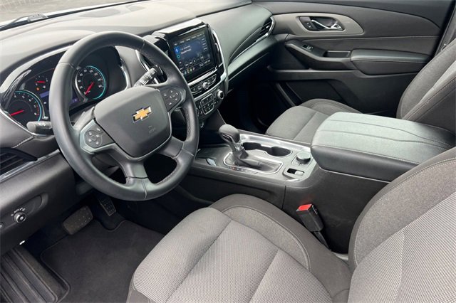 Used 2023 Chevrolet Traverse LT image 10