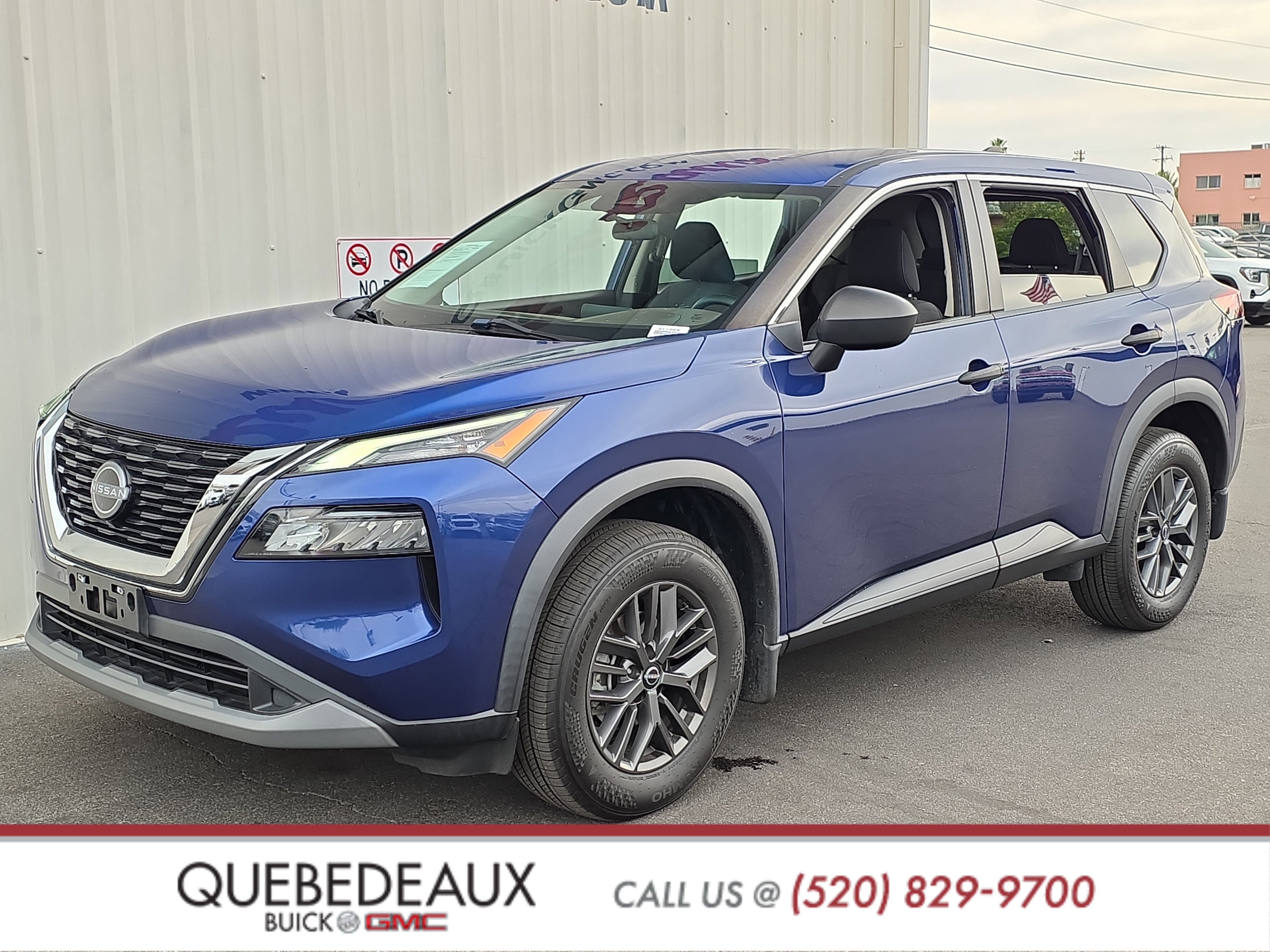 Used 2022 Nissan Rogue S FWD image 3