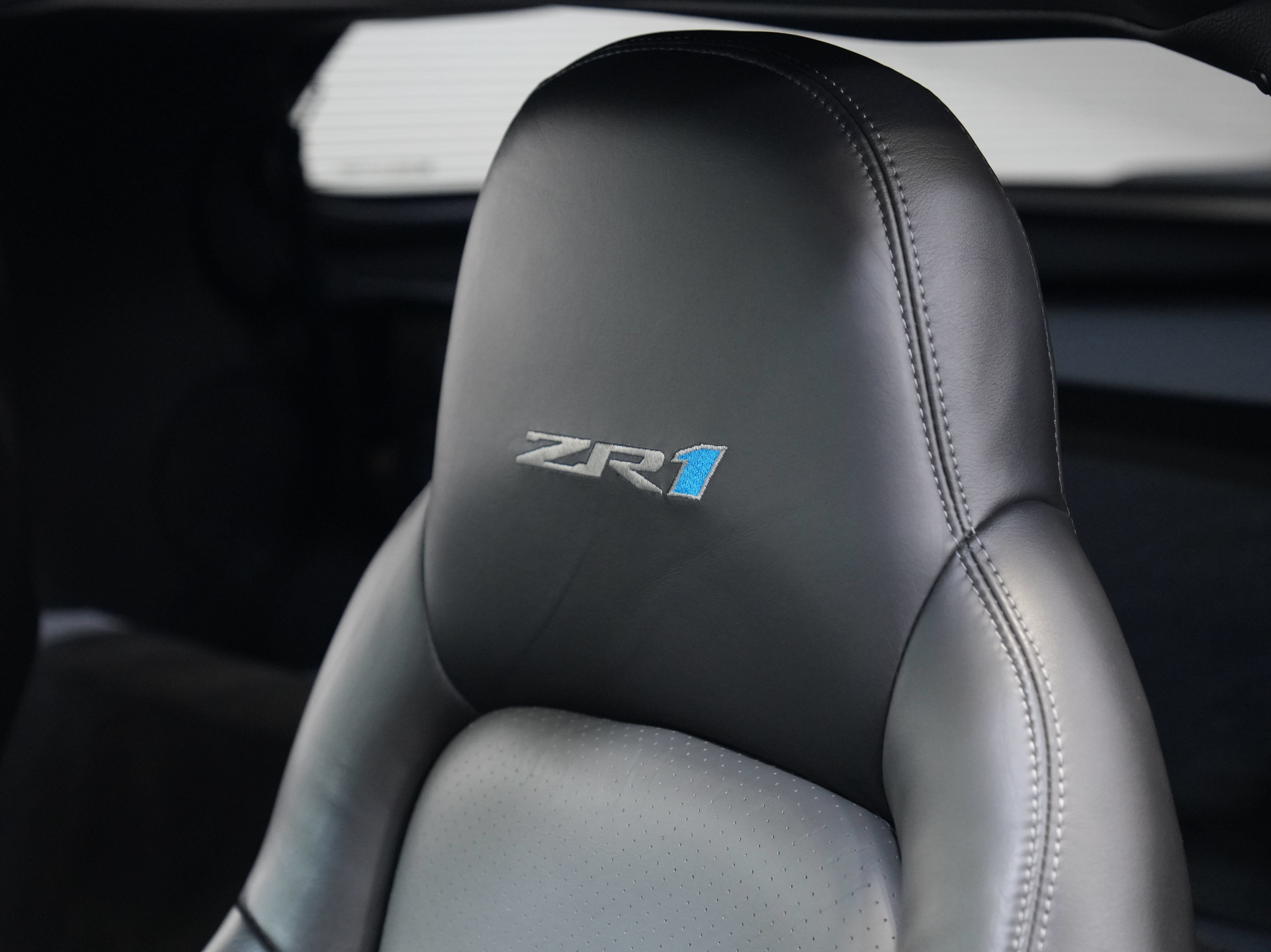 Used 2009 Chevrolet Corvette ZR1 w/ Preferred Equipment Group RWD image 28