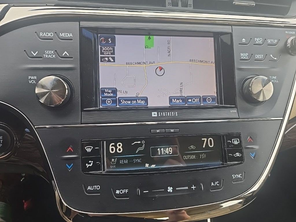 Used 2013 Toyota Avalon Limited FWD image 16