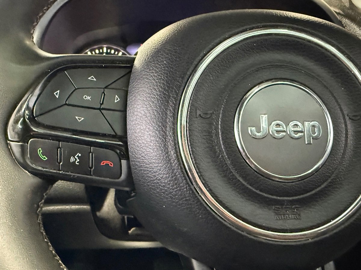 Used 2021 Jeep Renegade Latitude w/ Sun & Sound Group FWD image 13