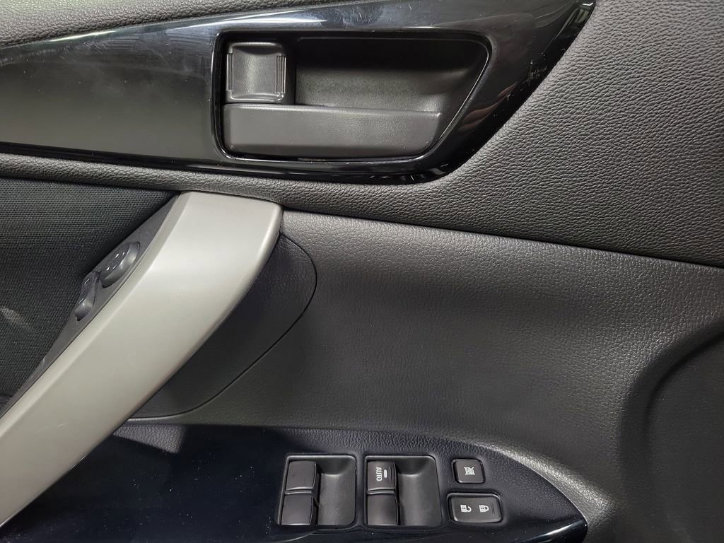 Used 2022 Mitsubishi Eclipse Cross LE AWD/4WD image 20