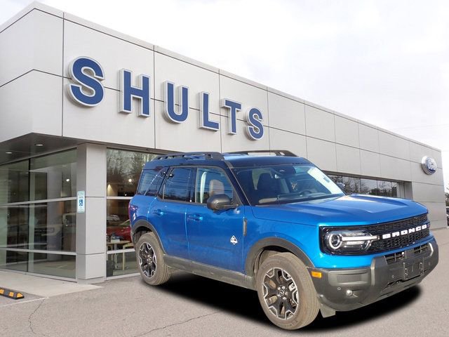 Certified 2025 Ford Bronco Sport Outer Banks w/ Outer Banks Tech Package+ AWD/4WD image 3