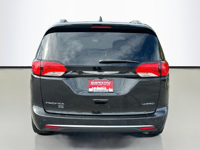 Used 2020 Chrysler Pacifica Limited FWD image 6