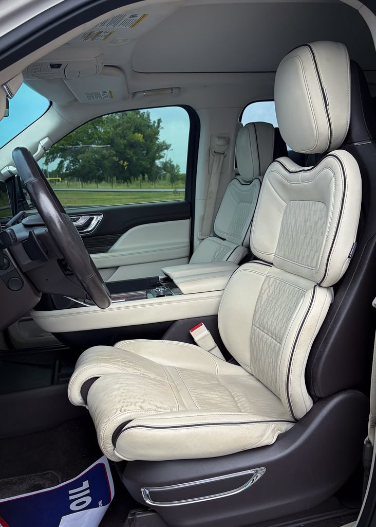 Used 2018 Lincoln Navigator L Black Label AWD/4WD image 27