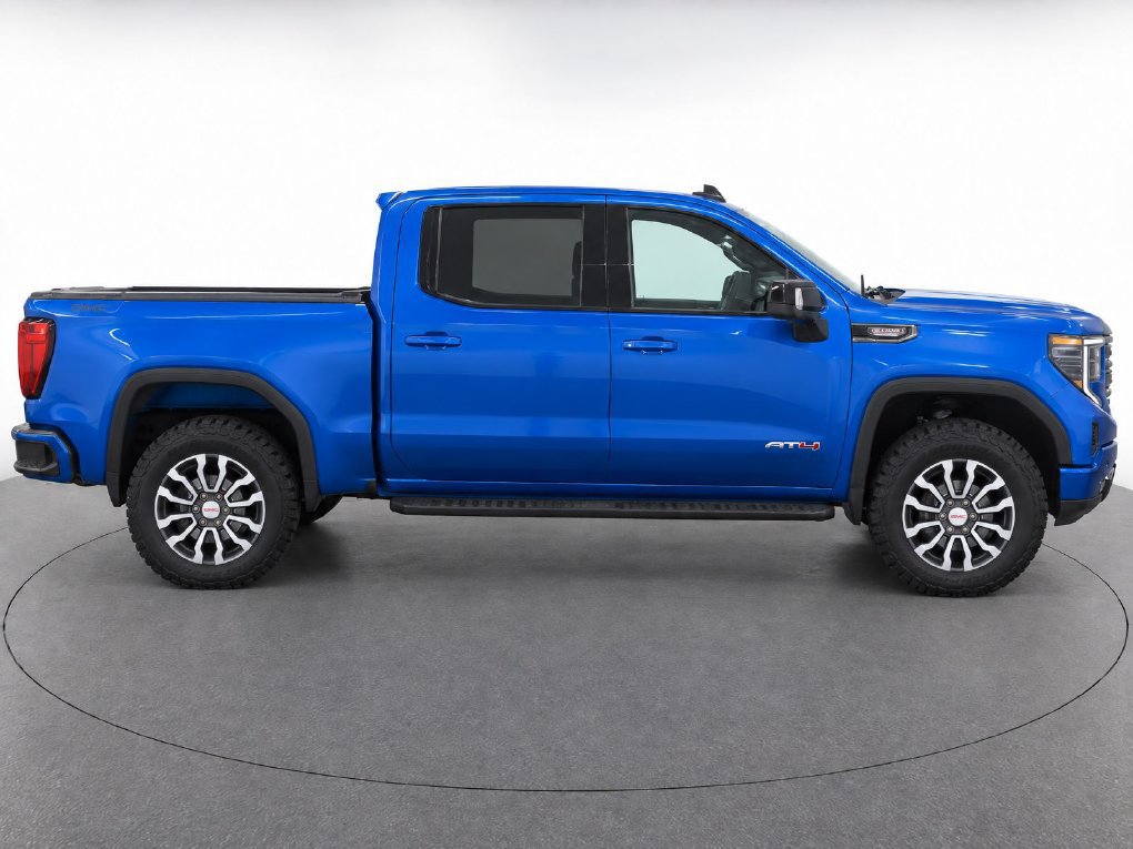 Used 2022 GMC Sierra 1500 AT4 w/ AT4 Premium Package AWD/4WD image 11