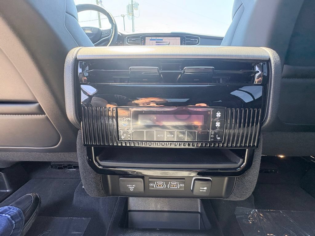 New 2026 Jeep Grand Wagoneer L Limited AWD/4WD image 38