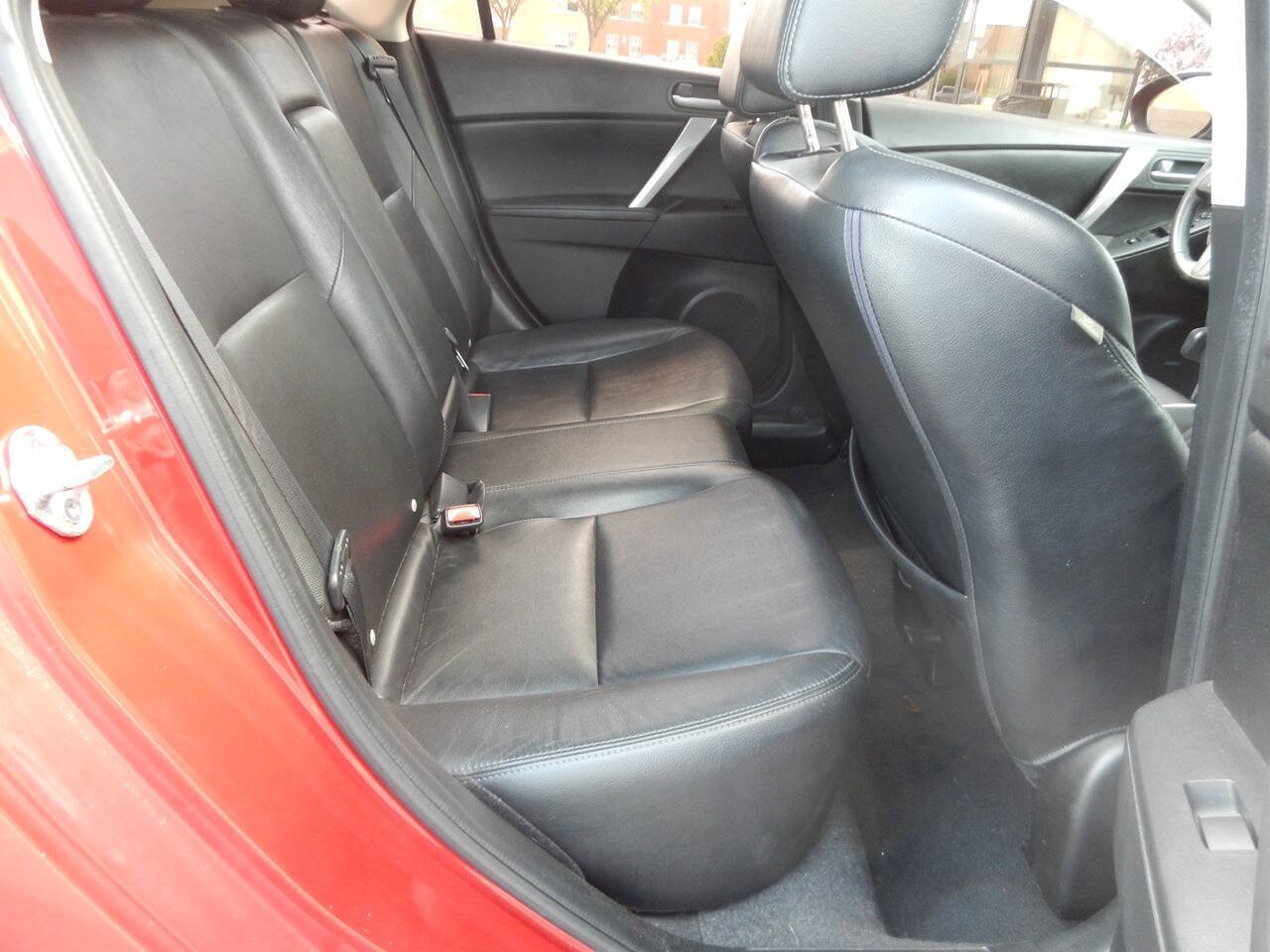 Used 2011 MAZDA MAZDA3 s Grand Touring w/ Tech Pkg FWD image 34