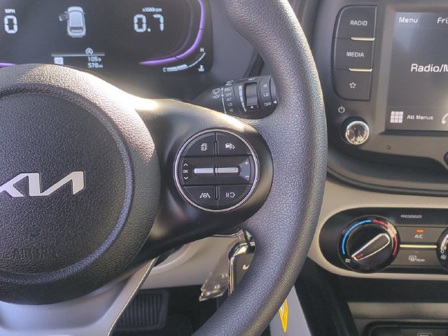 Certified 2025 Kia Soul LX w/ LX Technology Package FWD image 19