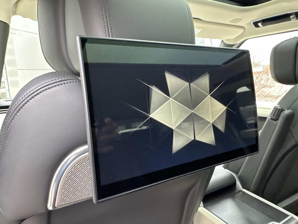 Certified 2024 Land Rover Range Rover Long Wheelbase Autobiography image 16