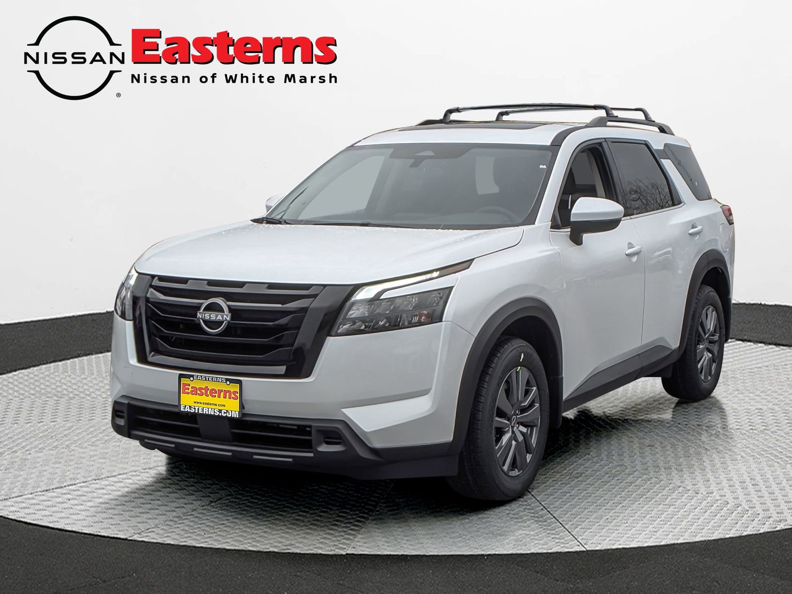 New 2025 Nissan Pathfinder SV w/ SV Premium Package image 4