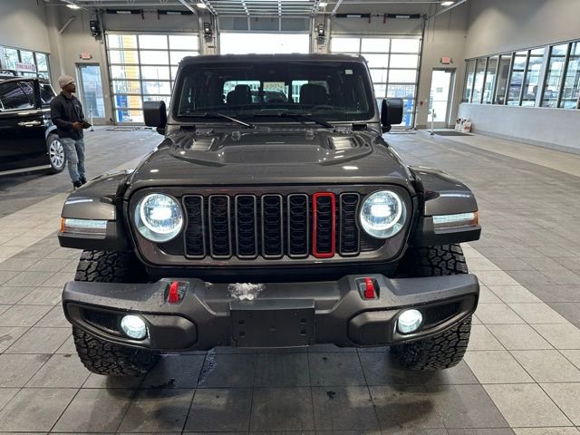 Used 2025 Jeep Gladiator Rubicon w/ Convenience Group image 3