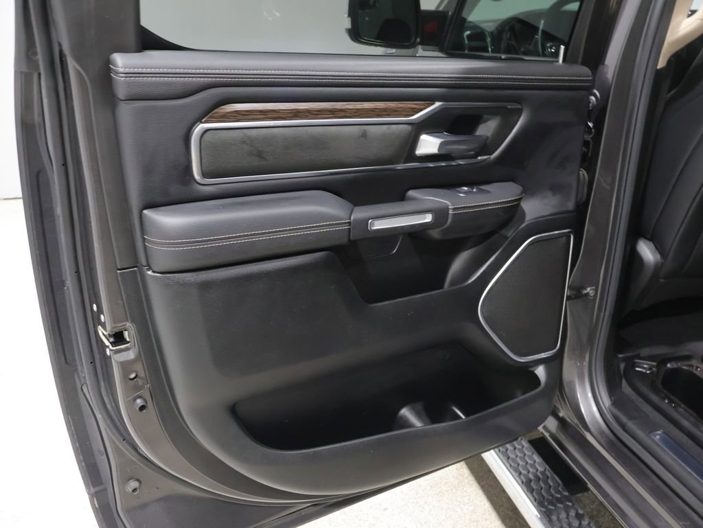 Used 2019 RAM 1500 Laramie image 19