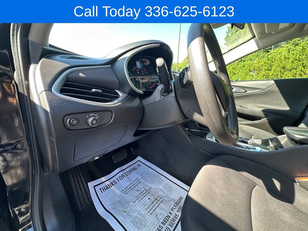 Used 2024 Chevrolet Malibu LT FWD image 11