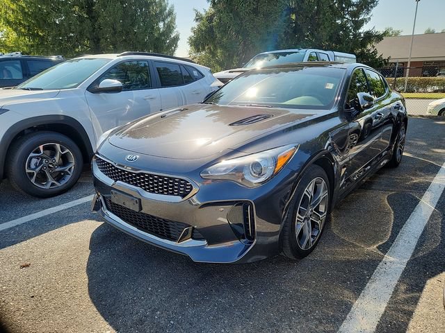 Used 2020 Kia Stinger GT-Line w/ Sun & Sound Package AWD/4WD image 3