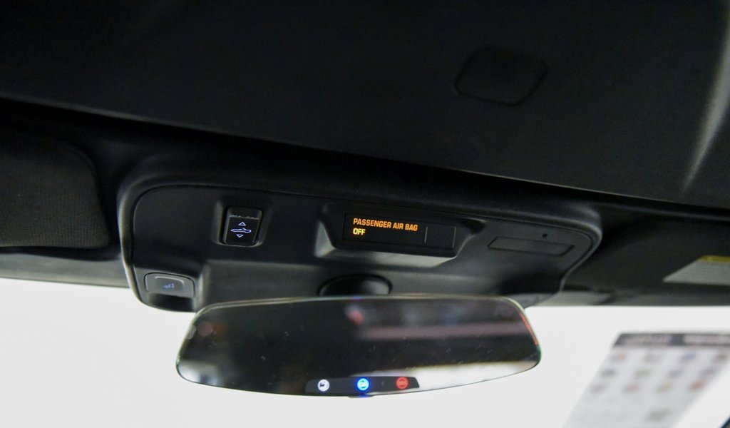 Used 2018 Chevrolet Camaro LT image 24