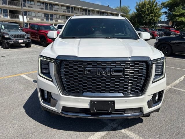 Used 2024 GMC Yukon XL Denali Ultimate AWD/4WD image 9