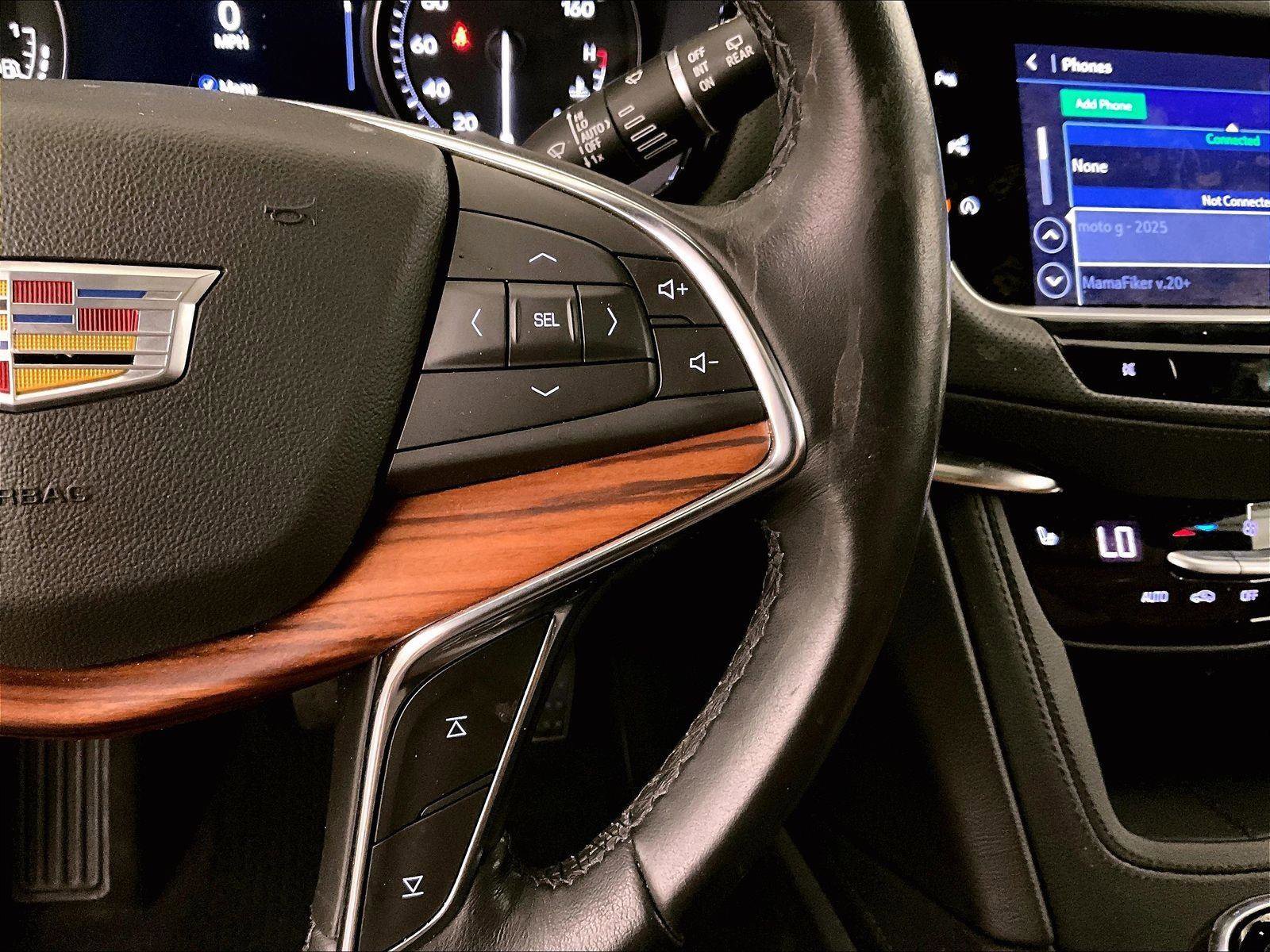 Used 2021 Cadillac XT5 Premium Luxury image 18
