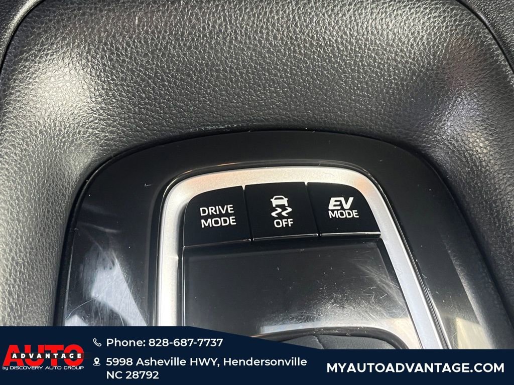 Used 2021 Toyota Corolla LE w/ Carpet Mat Package (TMS) FWD image 18