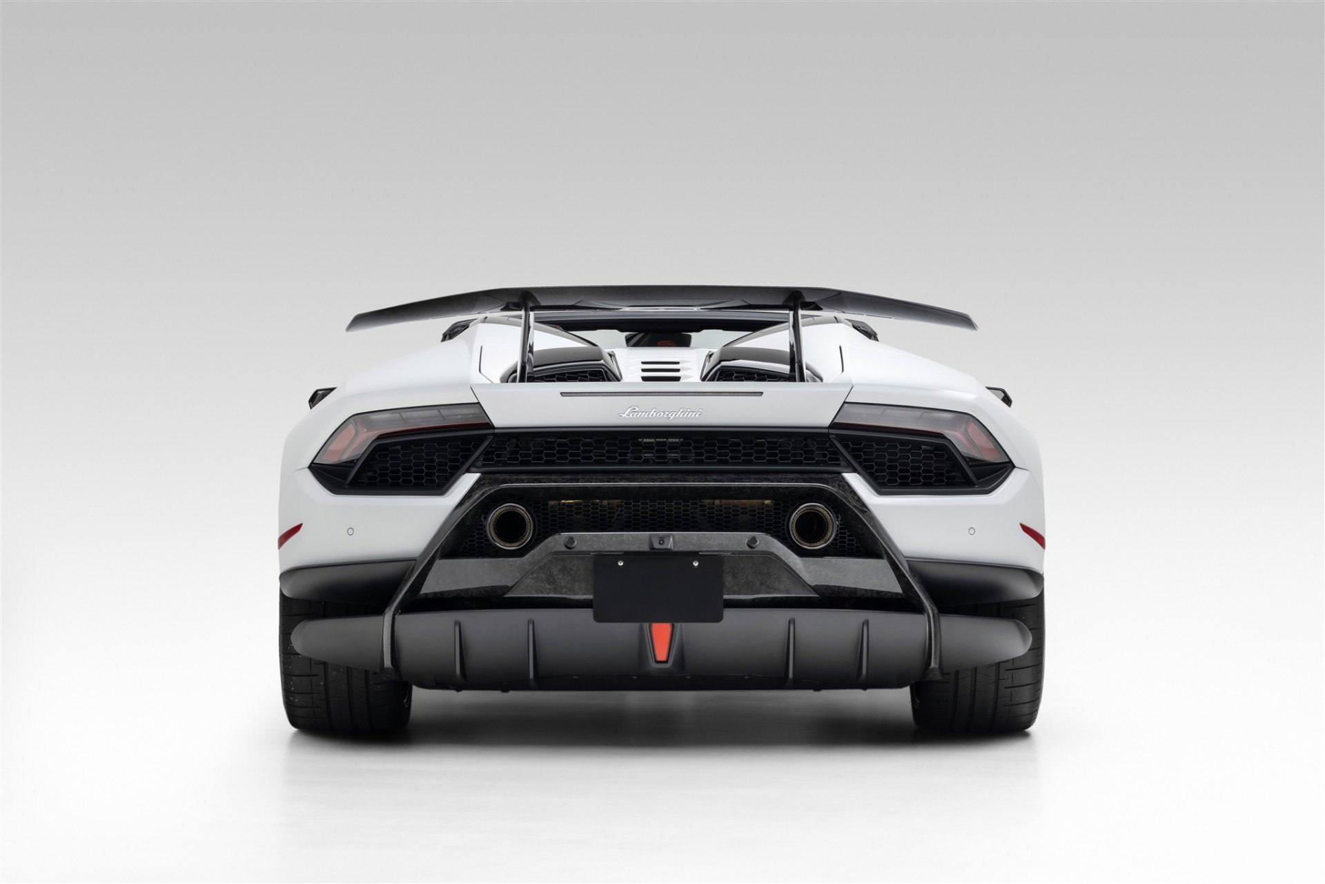 Used 2019 Lamborghini Huracan Performante image 3
