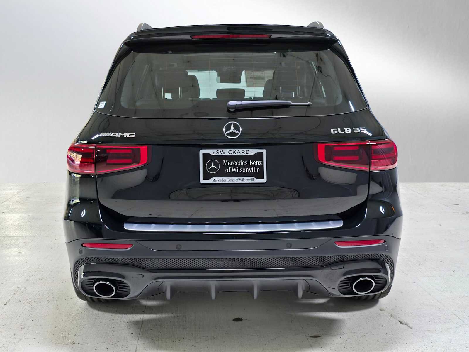New 2026 Mercedes-Benz GLB 35 AMG 4MATIC image 4
