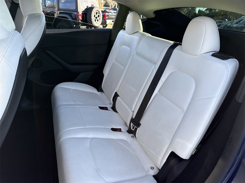 Used 2023 Tesla Model Y Long Range image 22