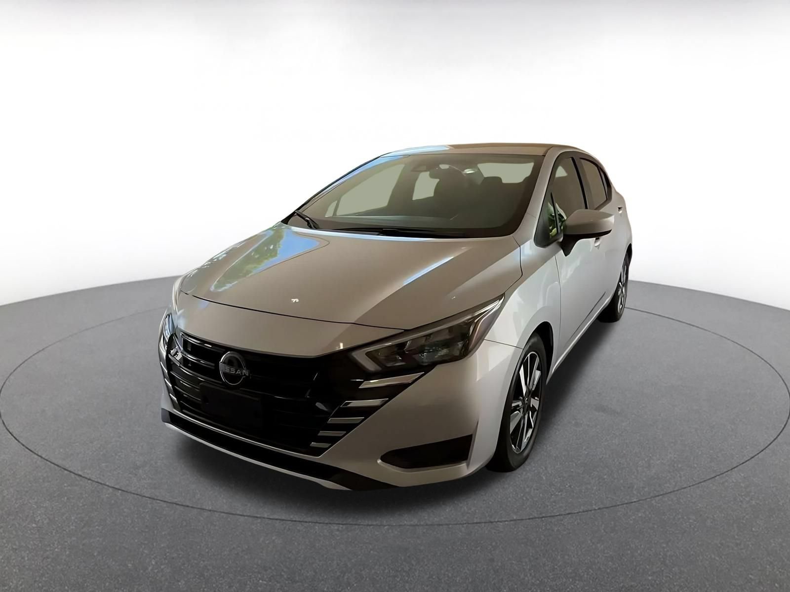 Used 2025 Nissan Versa SV FWD image 6