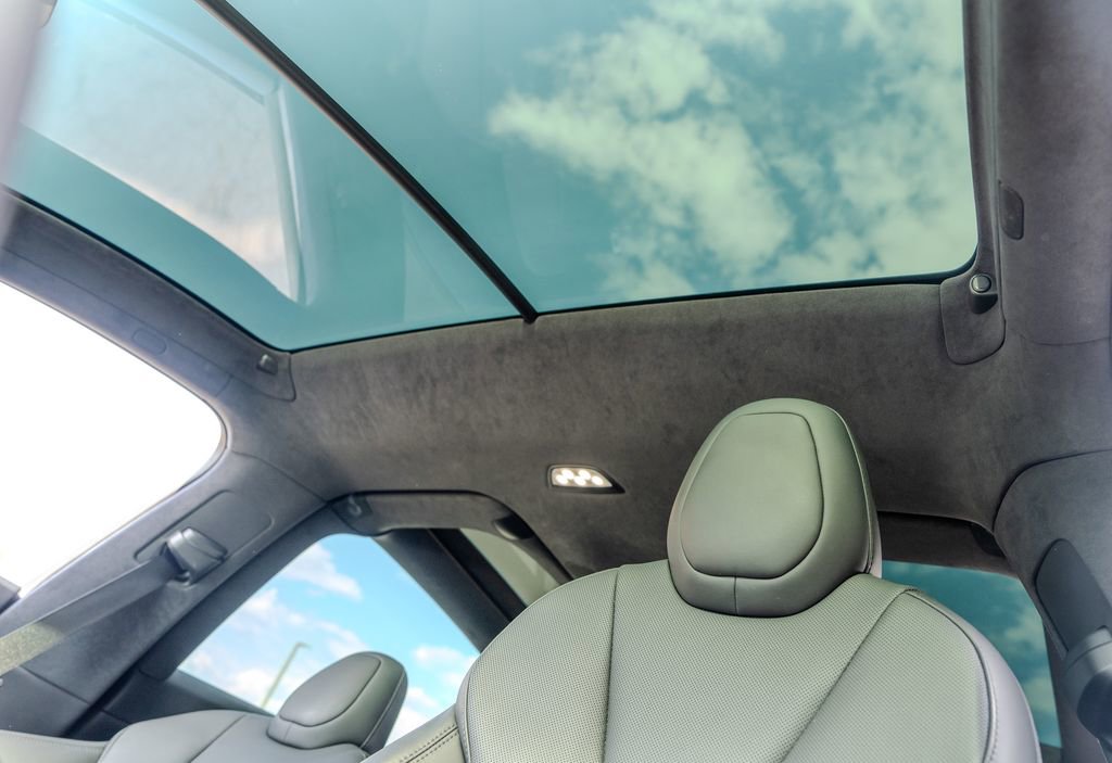 Used 2022 Tesla Model X AWD/4WD image 15