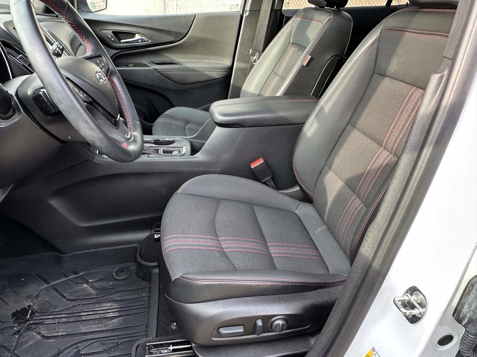 Certified 2023 Chevrolet Equinox RS w/ LPO, Floor Liner Package image 17