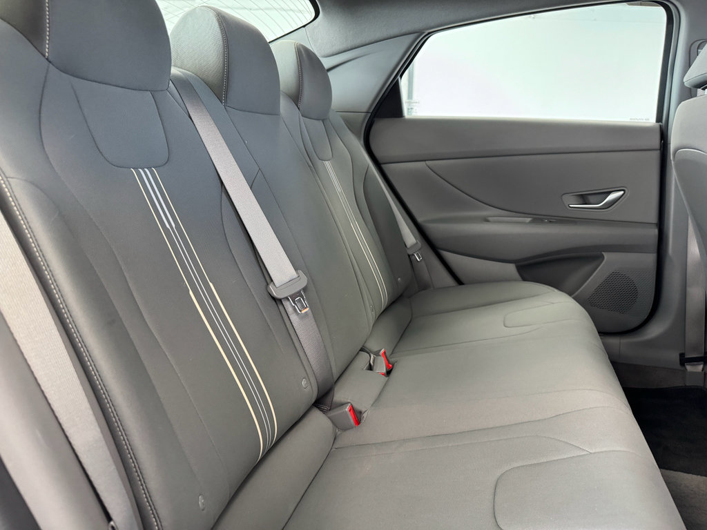 Used 2023 Hyundai Elantra SEL w/ Convenience Package image 27