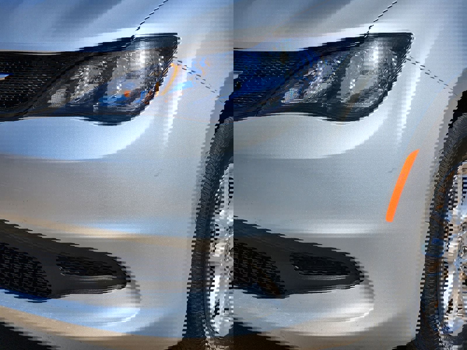 Used 2023 Chrysler Voyager LX image 10