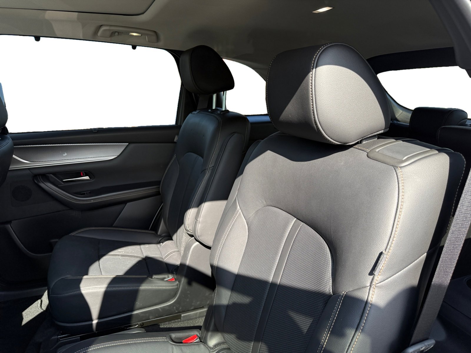 Certified 2024 MAZDA CX-90 Plug-In Hybrid w/ Premium Pkg image 16