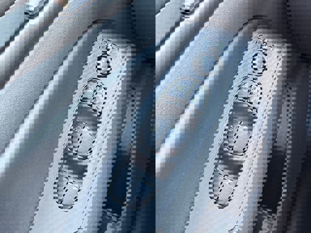 Used 2024 Nissan Altima 2.5 SV image 26