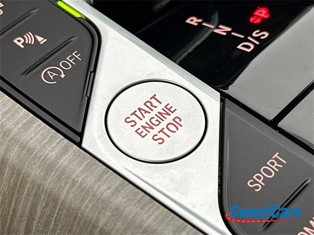 Used 2025 BMW 330i xDrive Sedan image 32