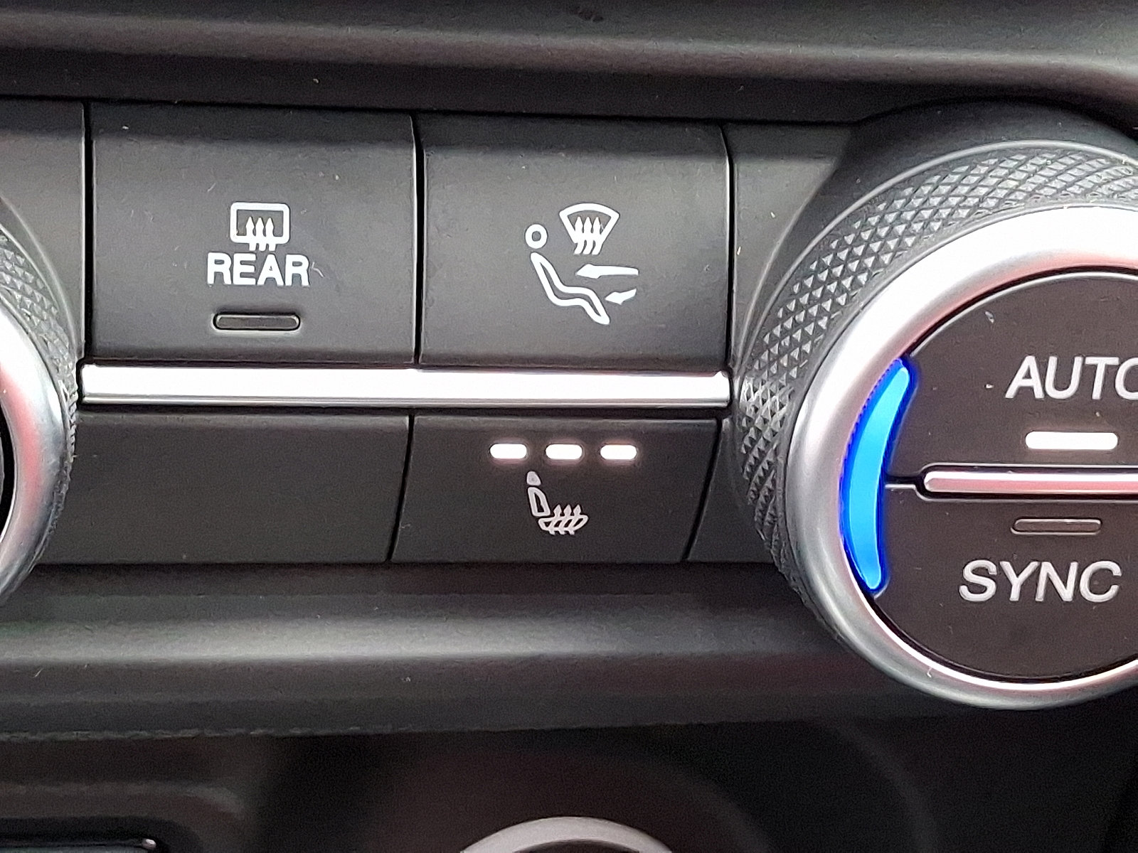 New 2026 Alfa Romeo Giulia AWD image 20