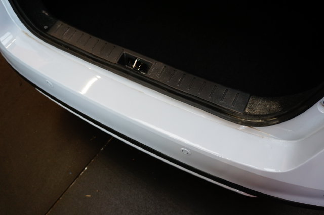 Certified 2025 Nissan Versa SR w/ Trunk Package FWD image 40