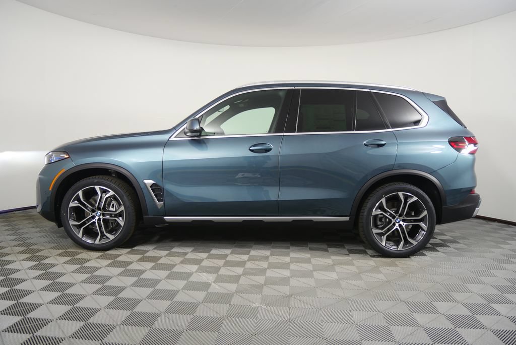 Used 2026 BMW X5 xDrive40i w/ Climate Comfort Package AWD/4WD image 2